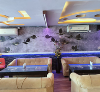 Best Restaurant in Saguna More - Ten11 Dining Ambience